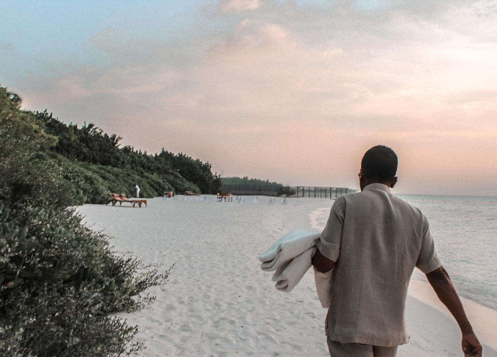 sunset dinner maldives gili lankanfushi